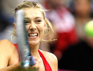 Maria Sharapova na partida da Russia contra a Espanha na FedCup (Foto: AP)