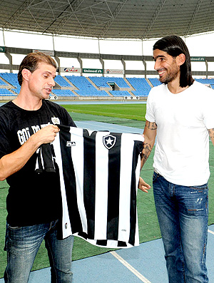 encontro loco abreu tulio maravilha botafogo (Foto: André Durão / Globoesporte.com)