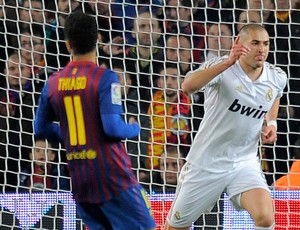 benzema barcelona x real madrid (Foto: AFP)