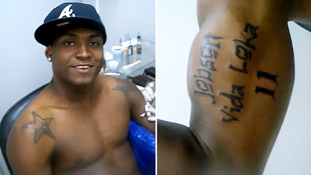 jobson tatuagem botafogo (Foto: Reprodução/Youtube)