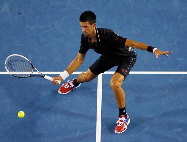 Novak Djokovic tênis Australian Open oitavas (Foto: Reuters)