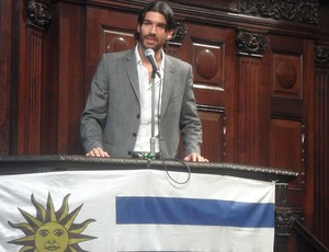 Loco Abreu homenagem Alerj (Foto: Fred Huber / Globoesporte.com)