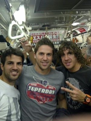 Fabregas, Puyol e Fontàs (Foto: Twitter / Divulgação)