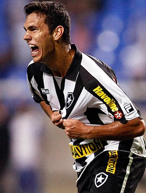 alex botafogo gol coritiba (Foto: Satiro Sodré / AGIF)