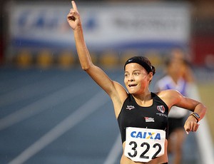 corrida Tatiele Roberta de Carvalho (Foto: Marcelo Ferrelli / CBAT)