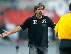 Caio Junior no jogo do Botafogo contra o Cruzeiro (Foto: Fábio Castro / Divulgação Agif)