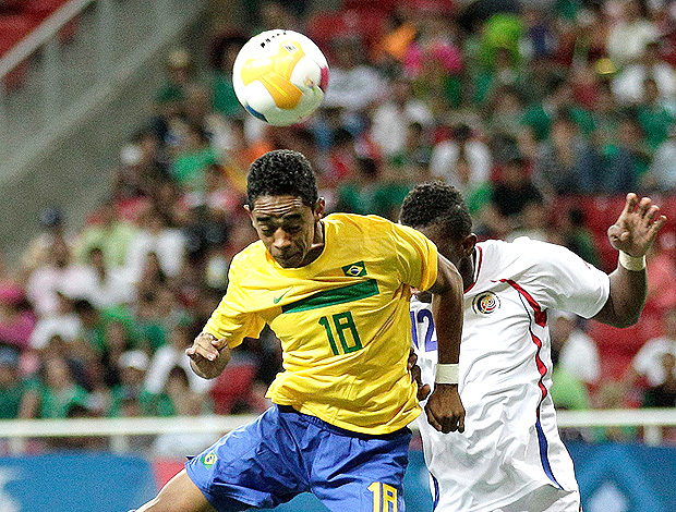 felipe amorim brown brasil x costa rica futebol pan-americano (Foto: Reuters)