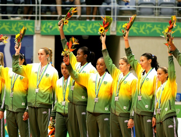 Volei Brasil pódio Pan do Rio 2007 (Foto: Divulgação / CBV)