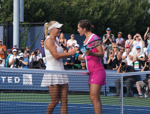 Caroline Wozniacki tênis Andrea Petkovic US Open quartas quadra 13 (Foto: Alexandre Cossenza)