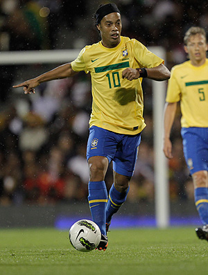 ronaldinho gaúcho brasil x gana (Foto: Mowa Press)