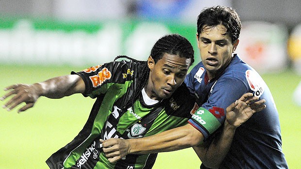 Kempes no jogo do América-MG contra o Bahia (Foto: Ag. Estado)