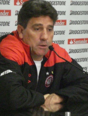 Renato Gaúcho durante coletiva na Arena (Foto: Fernando Freire/Globoesporte.com)