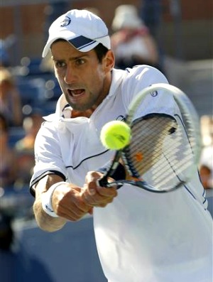 Tenis - US Open - Novak Djokovic rebate Conor Niland (Foto: Reuters)