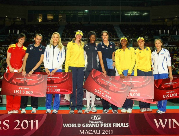 thaisa fernanda garay dani lins premios grand prix volei (Foto: Getty Images)