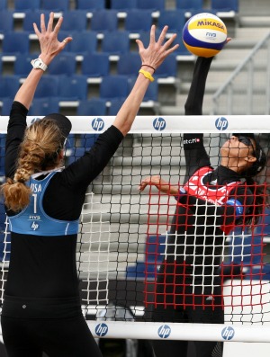 volei de praia Talita Kerri Walsh circuito mundial haia (Foto: Divulgação / FIVB)