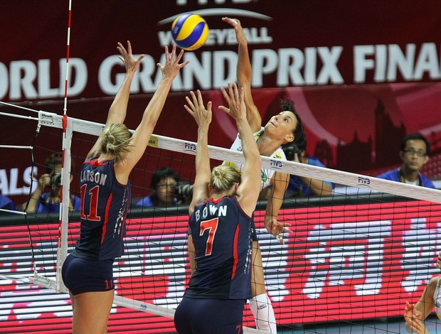 Sheilla, Brasil x EUA, Grand Prix (Foto: FIVB / Divulgação)