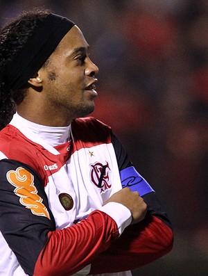 ronaldinho gaúcho flamengo x atlético-pr (Foto: Agência Estado)