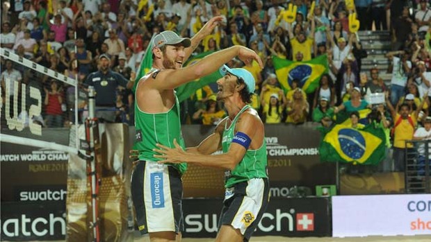 Alison e Emanuel conquistam o Mundial de Vôlei de Praia (Foto: Divulgação)