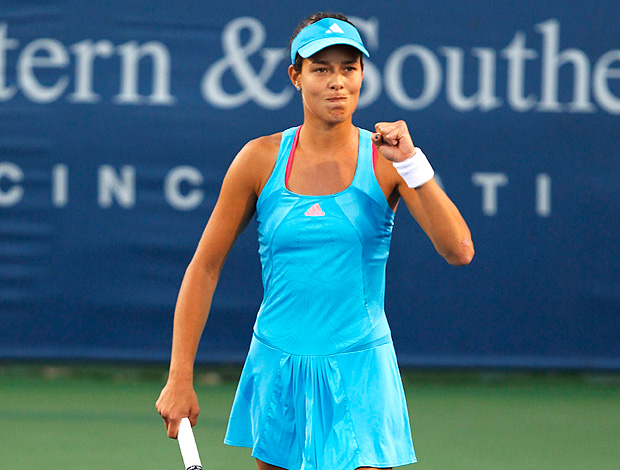 Ana Ivanovic comemora ponto contra Alexa Glatch (Foto: Reuters)