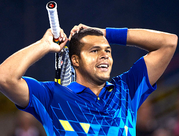 Tsonga comemora vitória sobre Federer (Foto: AP)