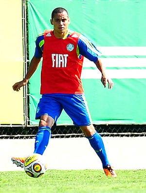 wellington paulista palmeiras (Foto: Marcos Ribolli/ GLOBOESPORTE.COM)