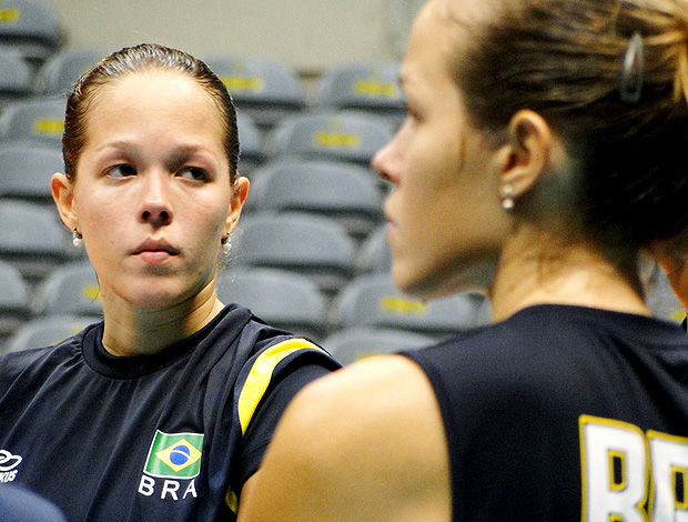 vôlei michelle monique brasil treino jogos militares (Foto: Helena Rebello / Globoesporte.com)