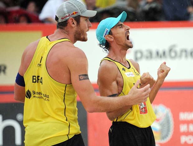 Alison e Emanuel (Foto: Divulgação/FIVB)