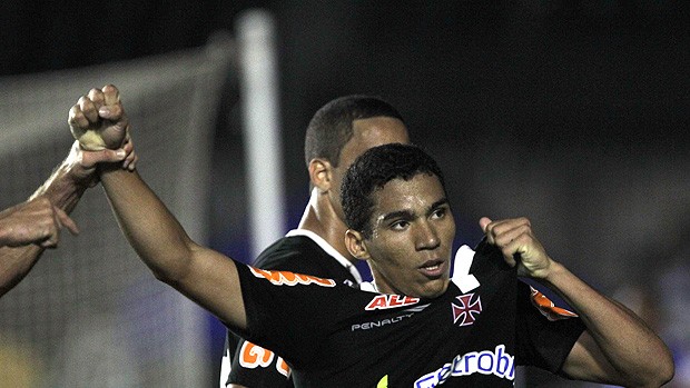 Alan gol Vasco (Foto: Cezar Loureiro / Agência o Globo)