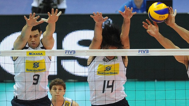 vôlei russia  rodrigão theo brasil liga mundial (Foto: divulgação / FIVB)