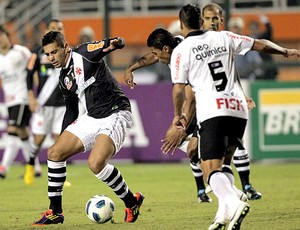 Diego Souza no jogo do Vasco contra o Corinthians (Foto: Eliaria Andrade / Ag. O Globo)