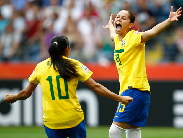 erika brasil x guiné equatorial (Foto: Agência Reuters)