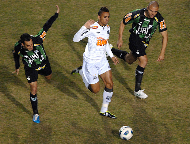 danilo santos américa-mg (Foto: Mauro Horita / Agência Estado)