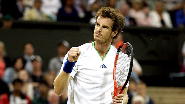 Andy Murray comemora vitória em Wimbledon (Foto: Getty Images)