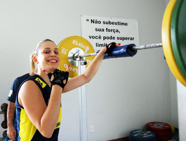 Camila Brait vôlei seleção brasileira (Foto: Divulgação / CBV)