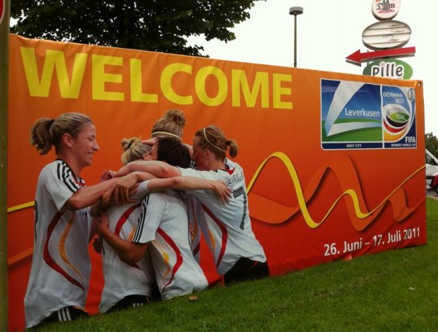 Painel do Mundial Feminino na Alemanha (Foto: Clícia Oliveira/GLOBOESPORTE.COM)