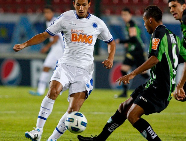 henrique américa-mg x cruzeiro (Foto: Vipcomm)