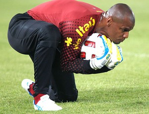 Jefferson no treino da Seleção (Foto: Mowa Press)