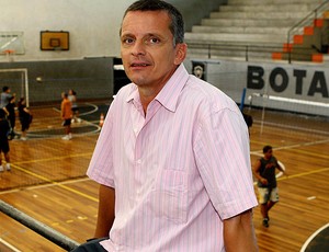 basquete miguel ângelo da luz (Foto: Agência O Globo)