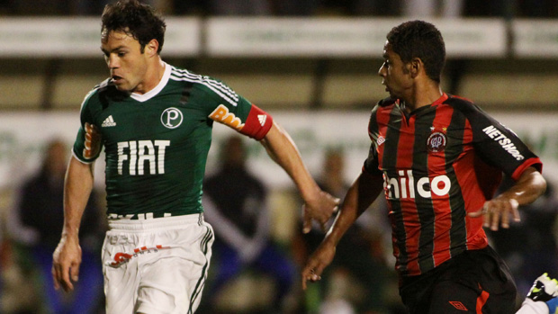 palmeiras x atlético paranaense kleber (Foto: Agência Estado)