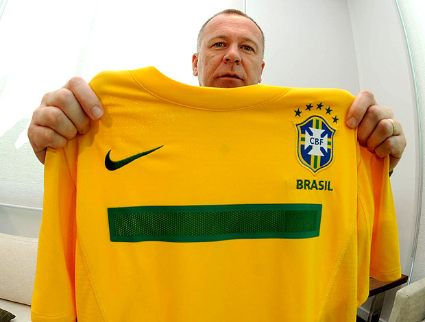 Mano Menezes durante entrevista (Foto: André Durão / GLOBOESPORTE.COM)