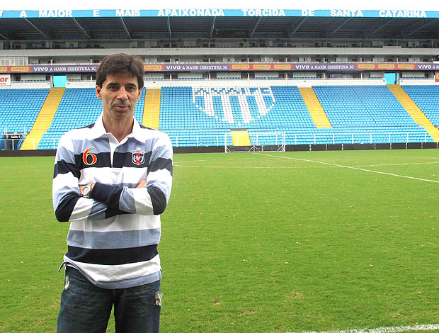 Mauro Galvão, superintendente de esportes do Avaí (Foto: Rafael Cavalieri / GLOBOESPORTE.COM)