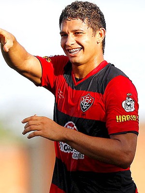 Elkeson vitória x camaçari (Foto: Agência Estado)