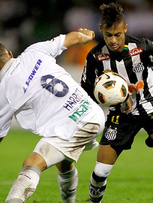 Neymar na partida do Santos contra o Once Caldas (Foto: Reuters)