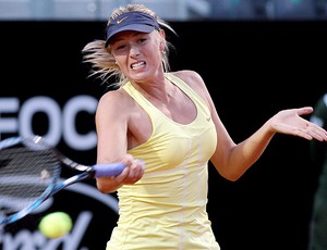 Maria Sharapova tênis Roma  (Foto: AP)