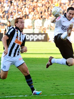 chicão zé love corinthians x santos (Foto: Marcos Ribolli/Globoesporte.com)